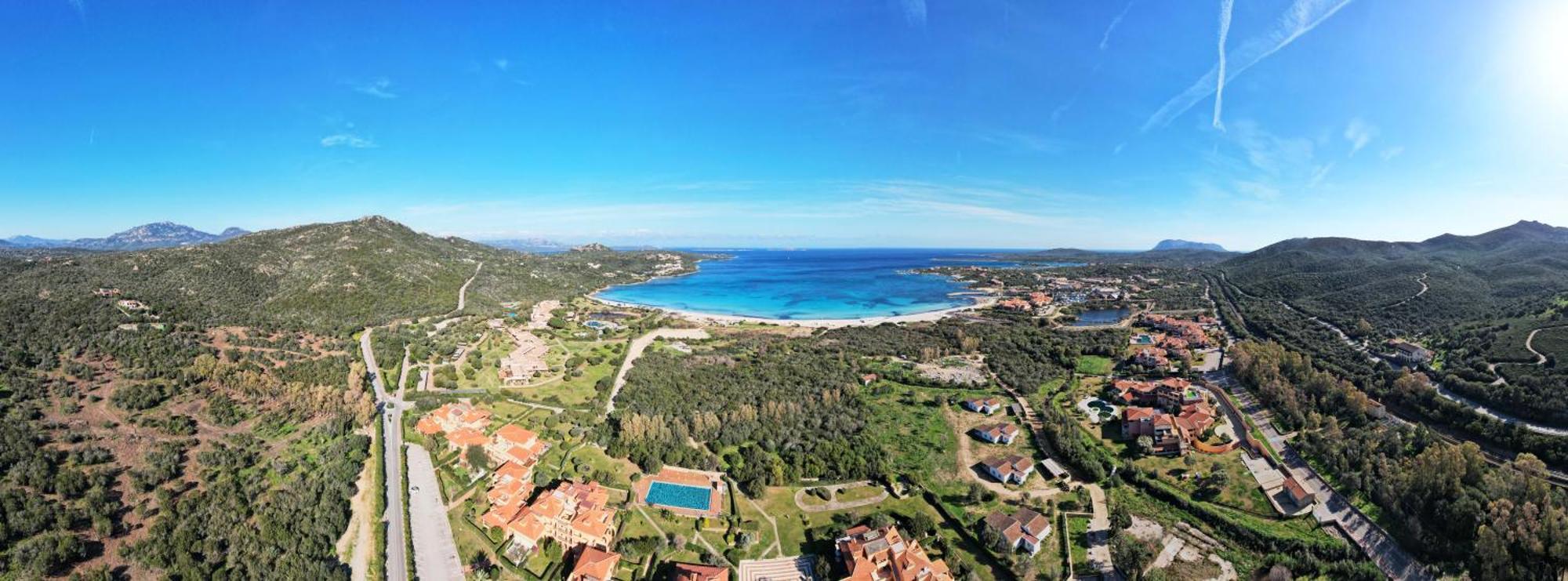 Ampio Trilocale Sul Golfo Di Marinella Holiday home *